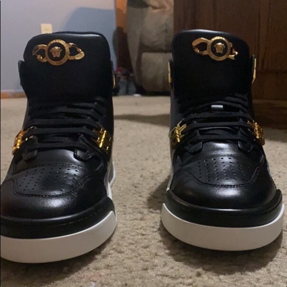 Brand new limited versace shoes - Picture 1 of 6